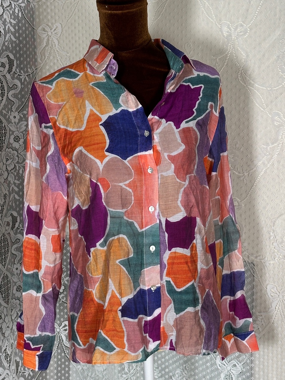 Women's Multicolor Floral Button-Front Shirt - Vibrant Floral Print